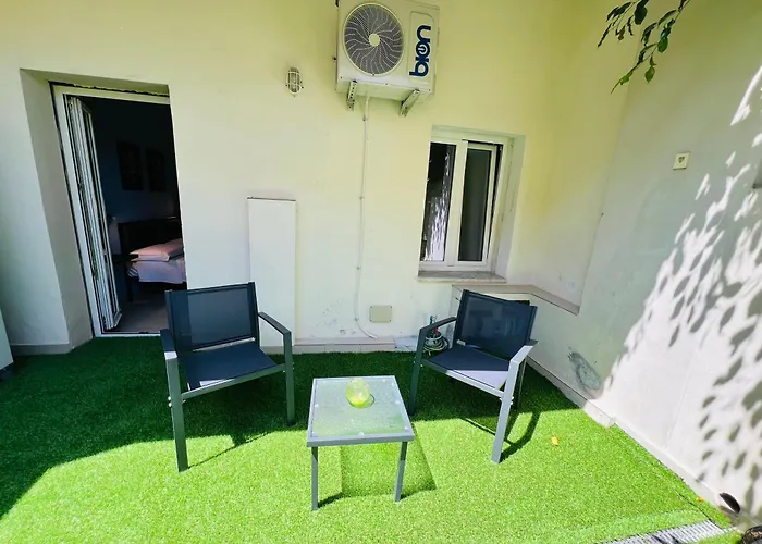 Les De Francoise Olbia